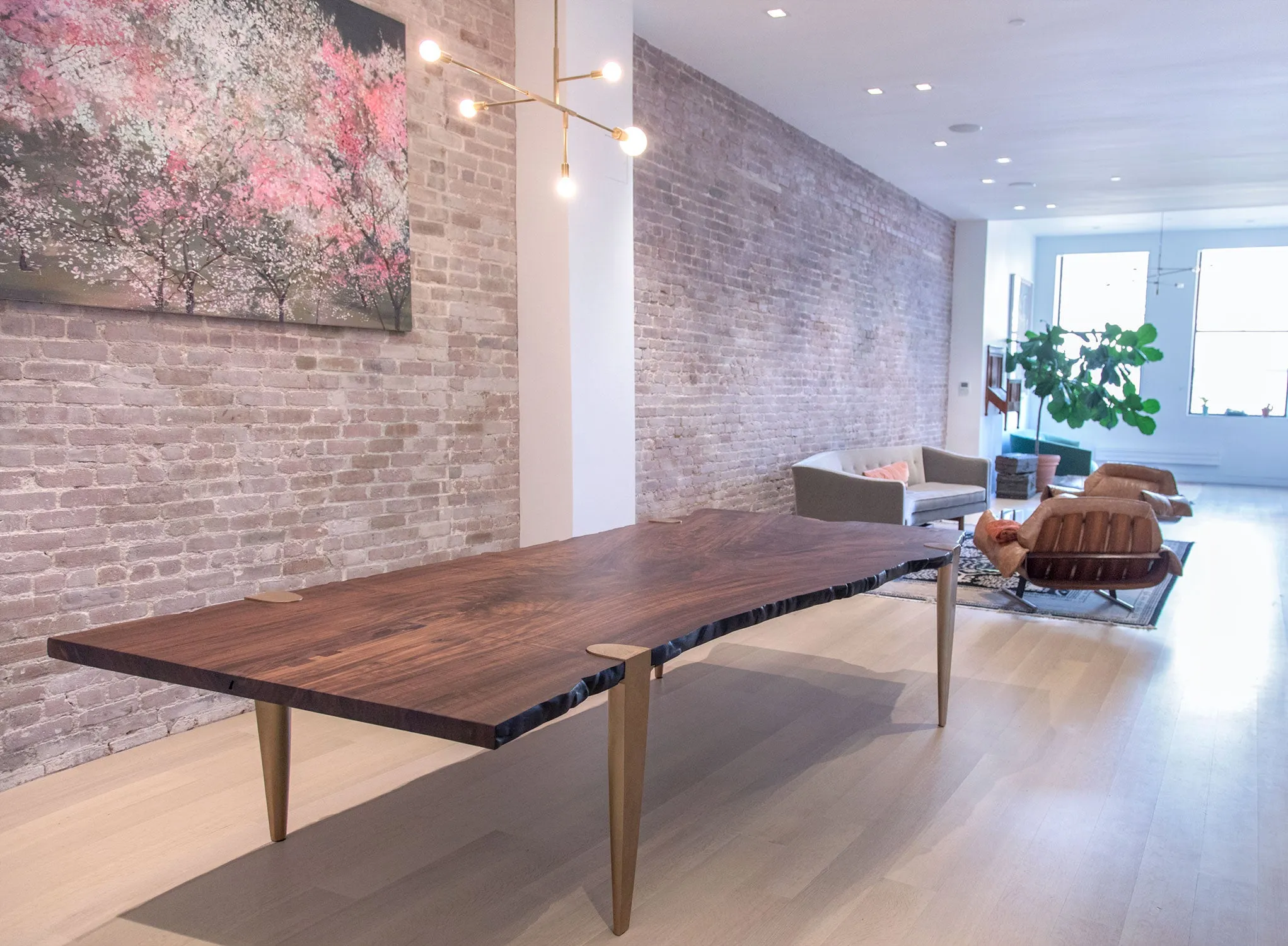 CRITICAL MASS DINING TABLE