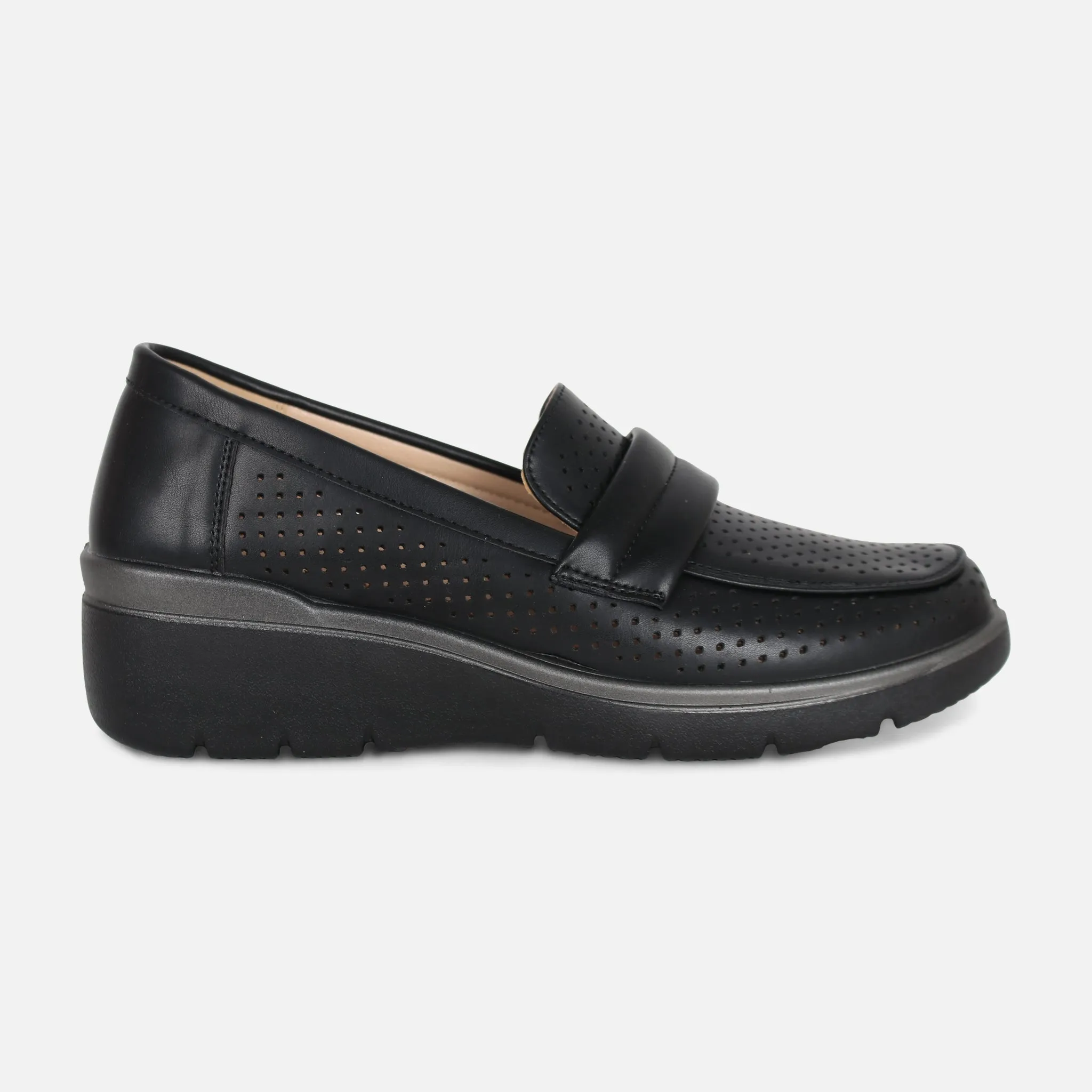 LADIES CASUAL SLIP-ON SHOES