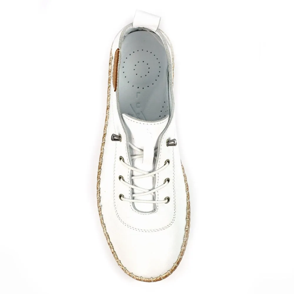 Lunar Evie White Lea Plimsoll