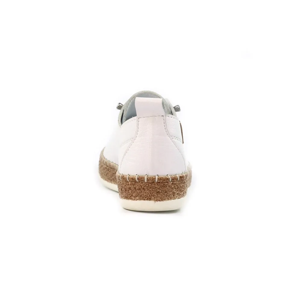 Lunar Evie White Lea Plimsoll