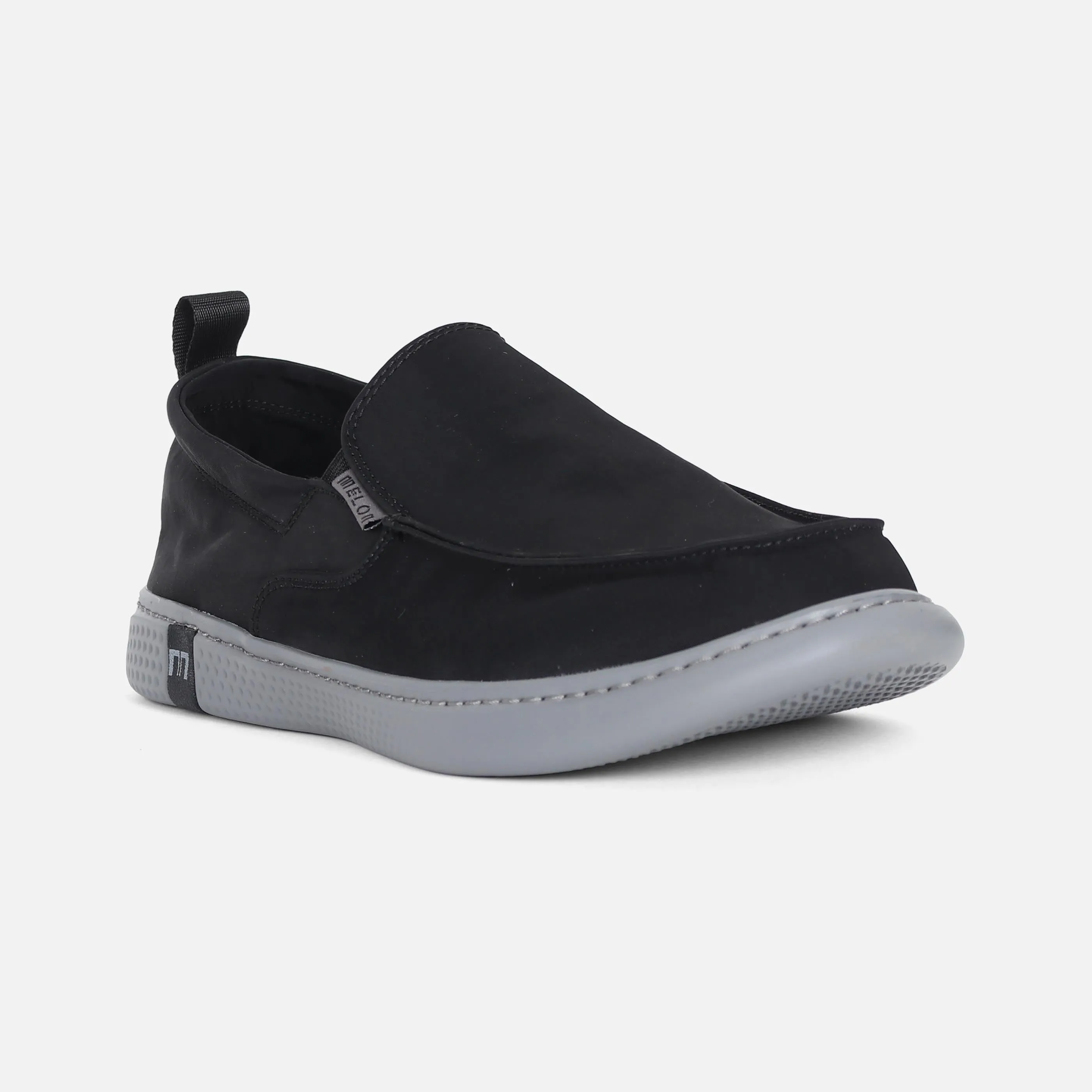MEN CASUAL SLIP-ON SHOES