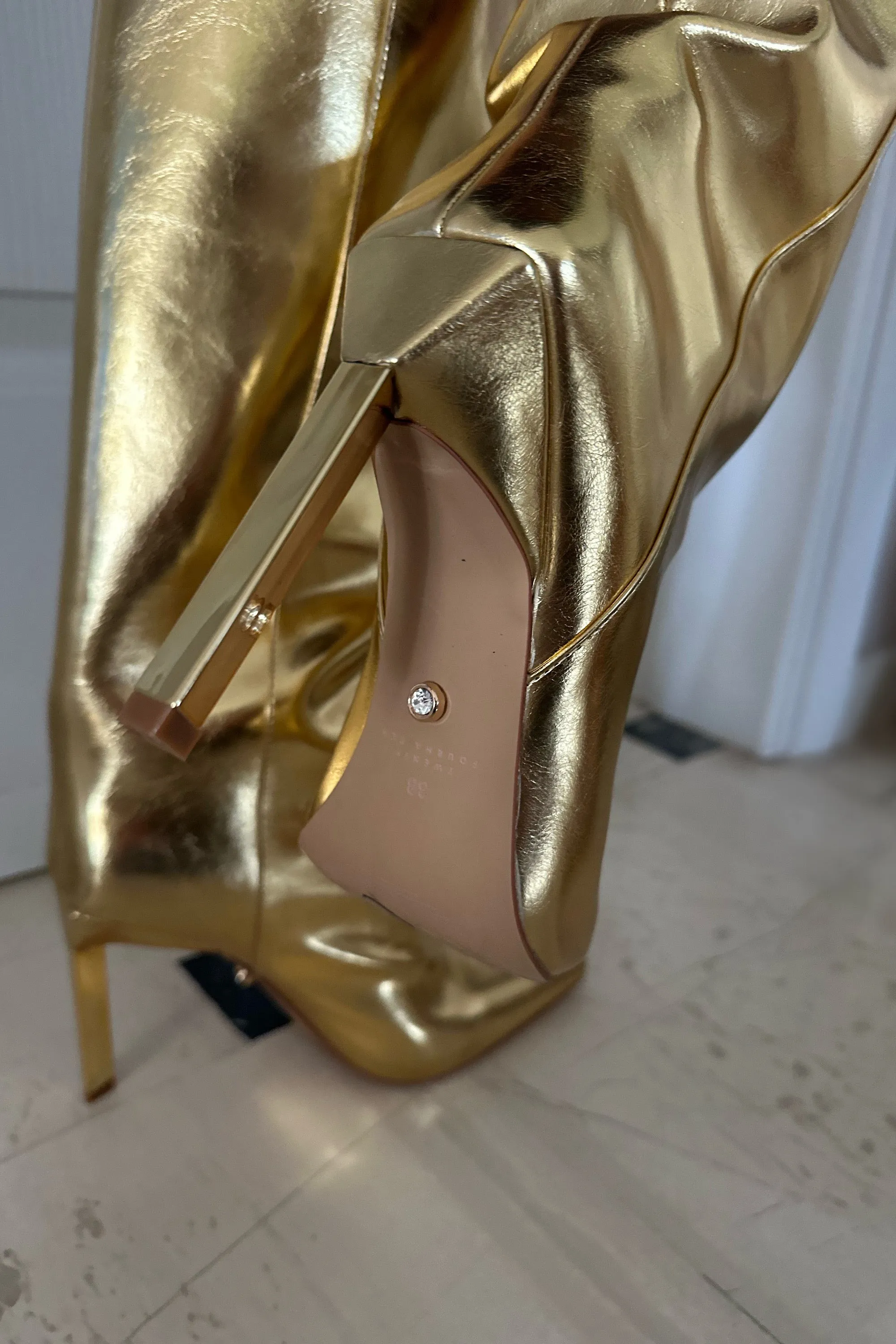 SHOES