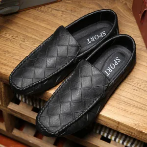 Summer men boat shoes casual mocassin men hand sewing soft shoes breathable Hole hole men shoes k81