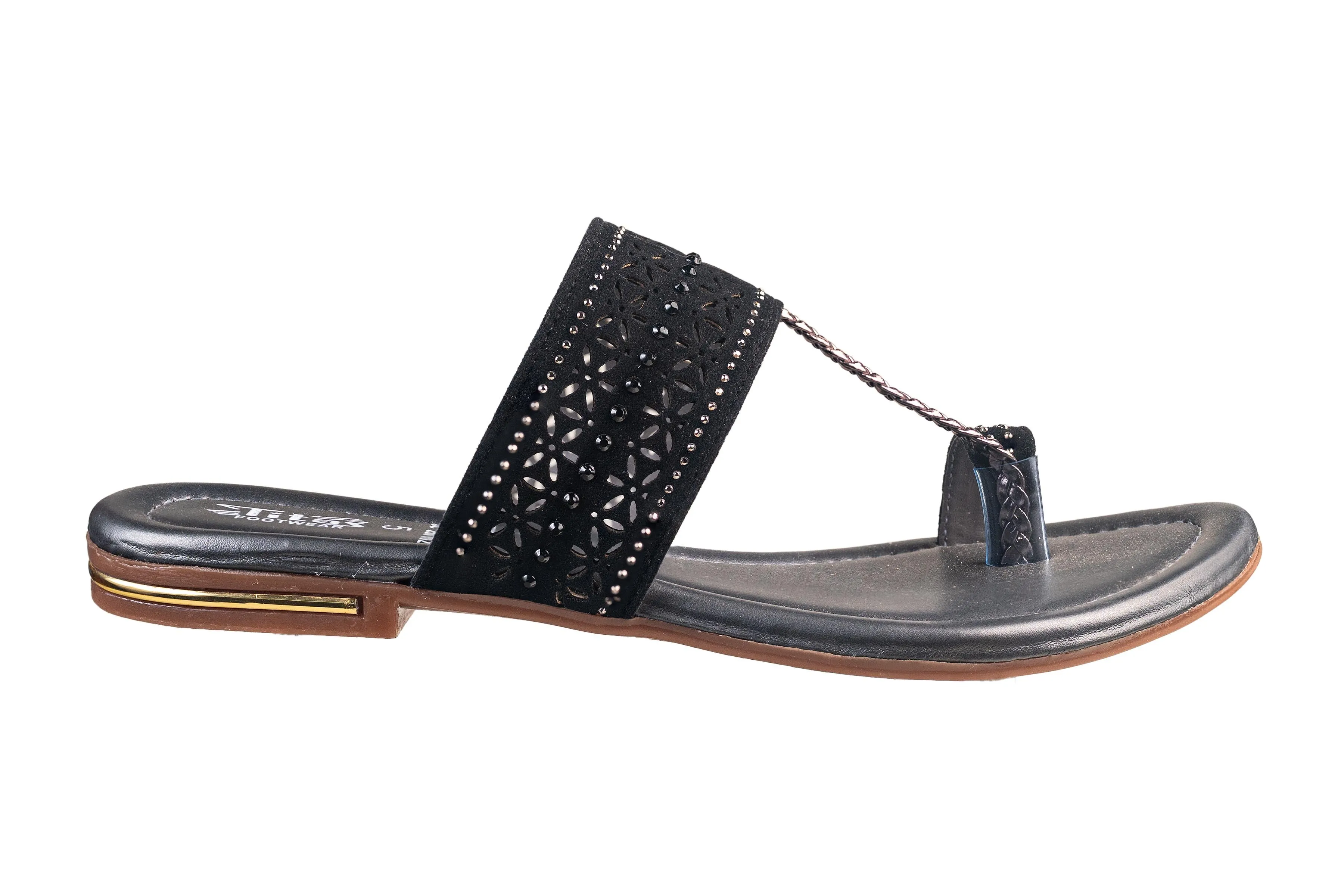 Titas Ladies Black Chappal (Cs C 250102)