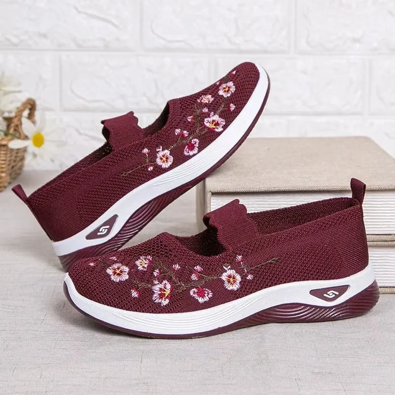 TRACY | ORTHOPAEDIC SLIP-ON SHOES WITH FLOWER EMBROIDERY