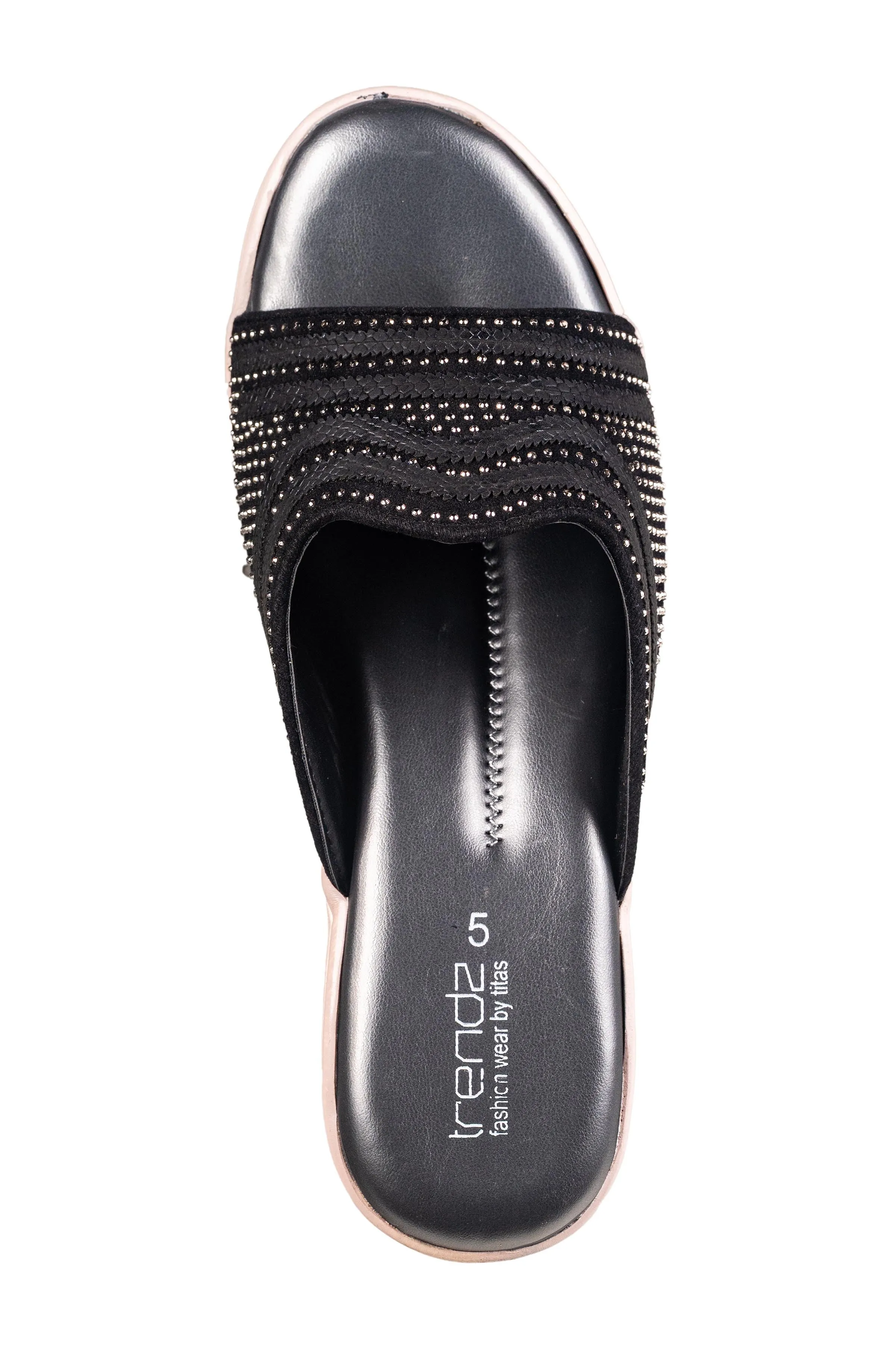 Trendz Ladies Black Chappal (Trnz C 250109)