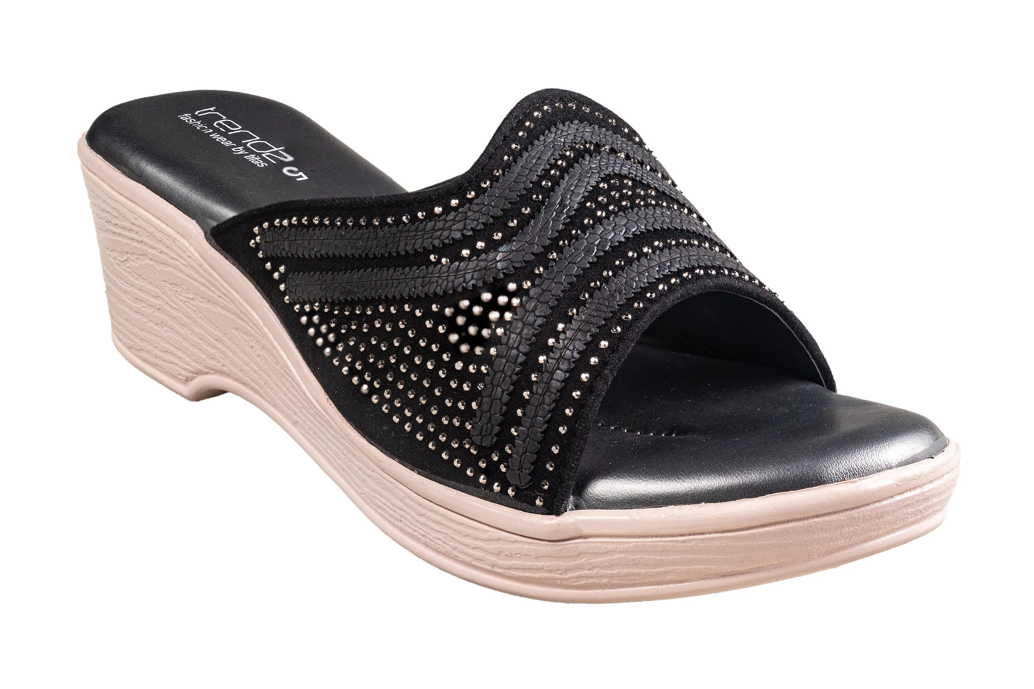 Trendz Ladies Black Chappal (Trnz C 250109)