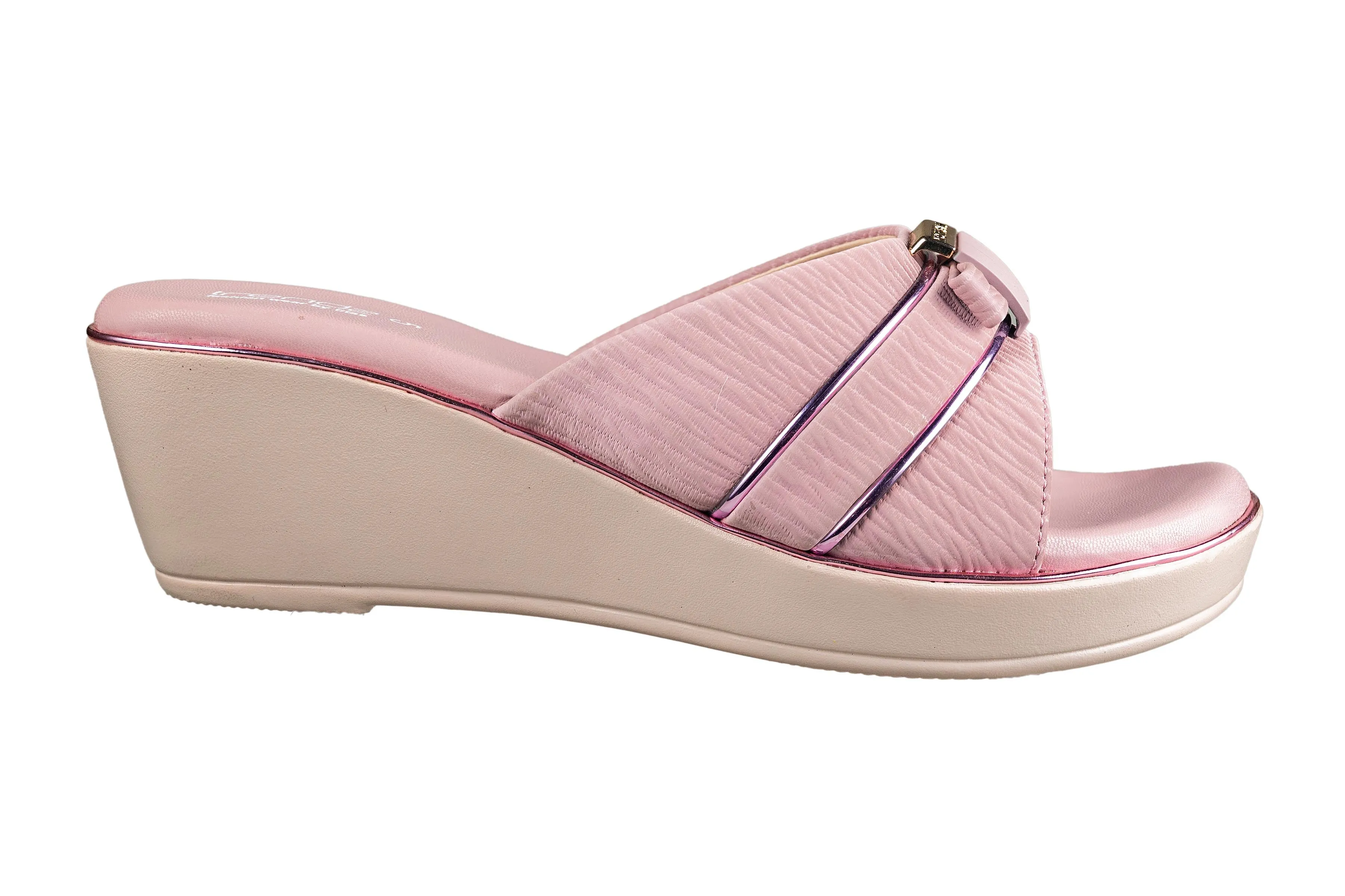 Trendz Ladies Wood Rose Chappal (Trnz C 241225)